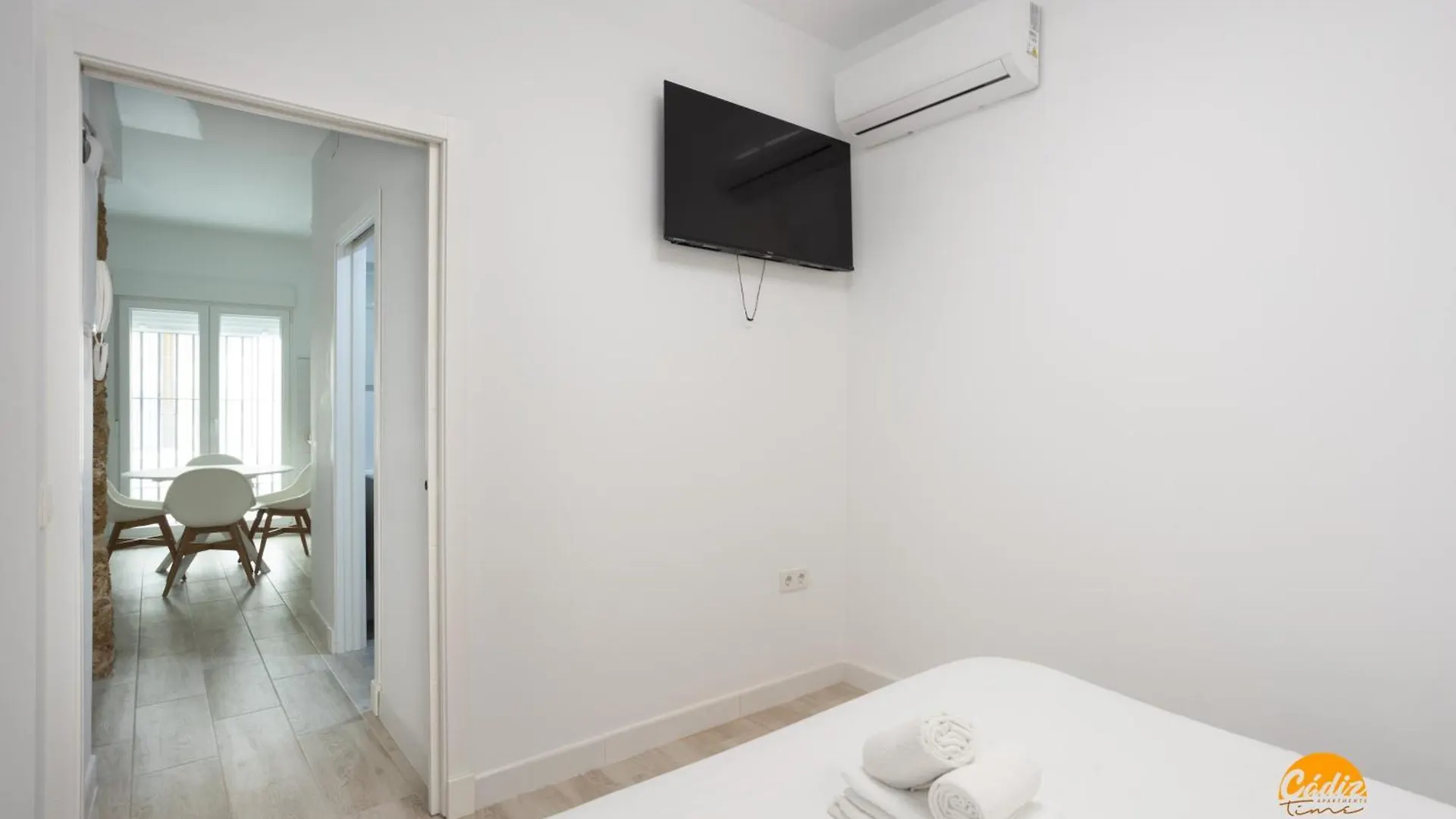 Bajo El Falla By Cadiz Time Apartment