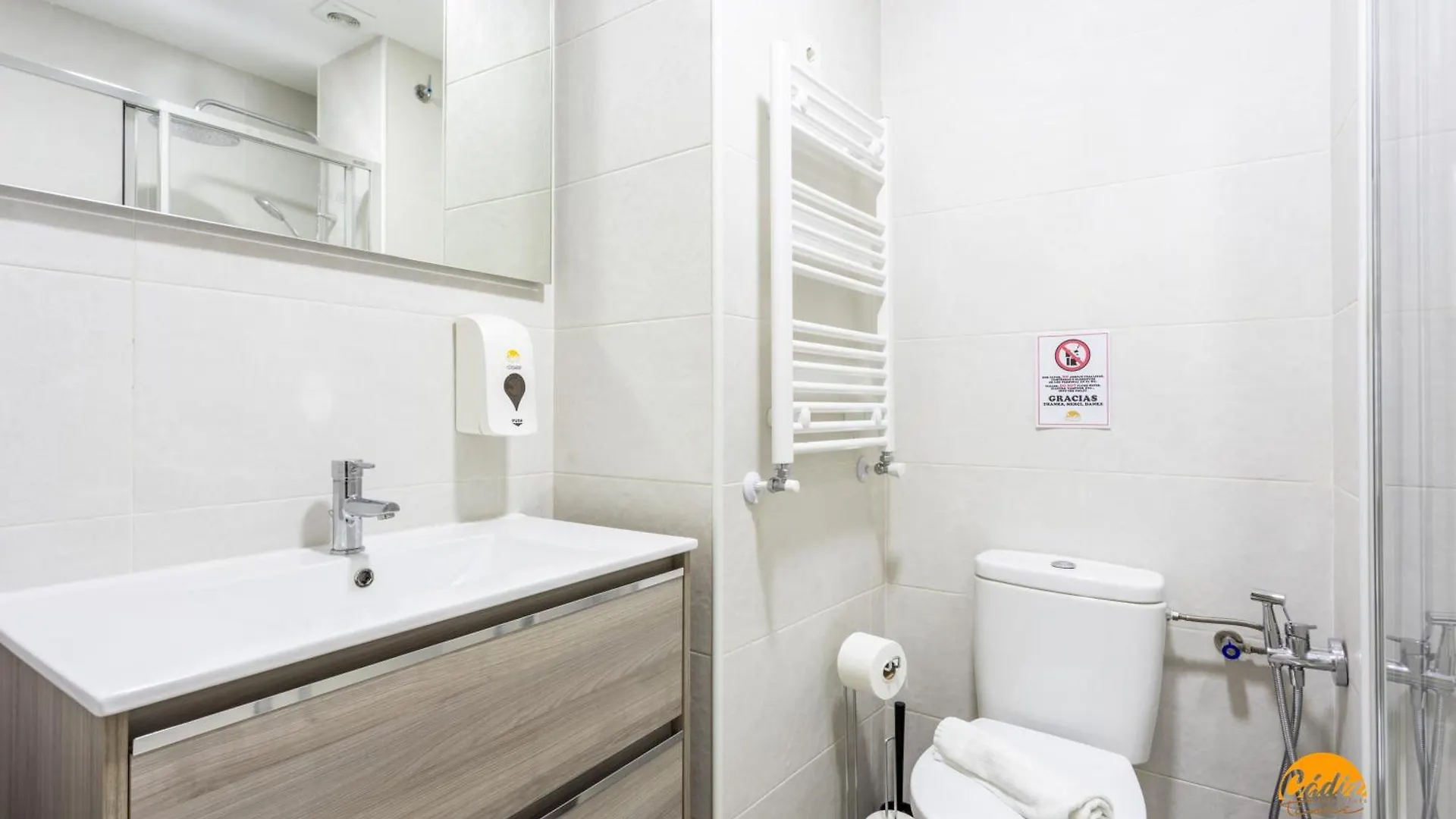 Apartment Bajo El Falla By Cadiz Time